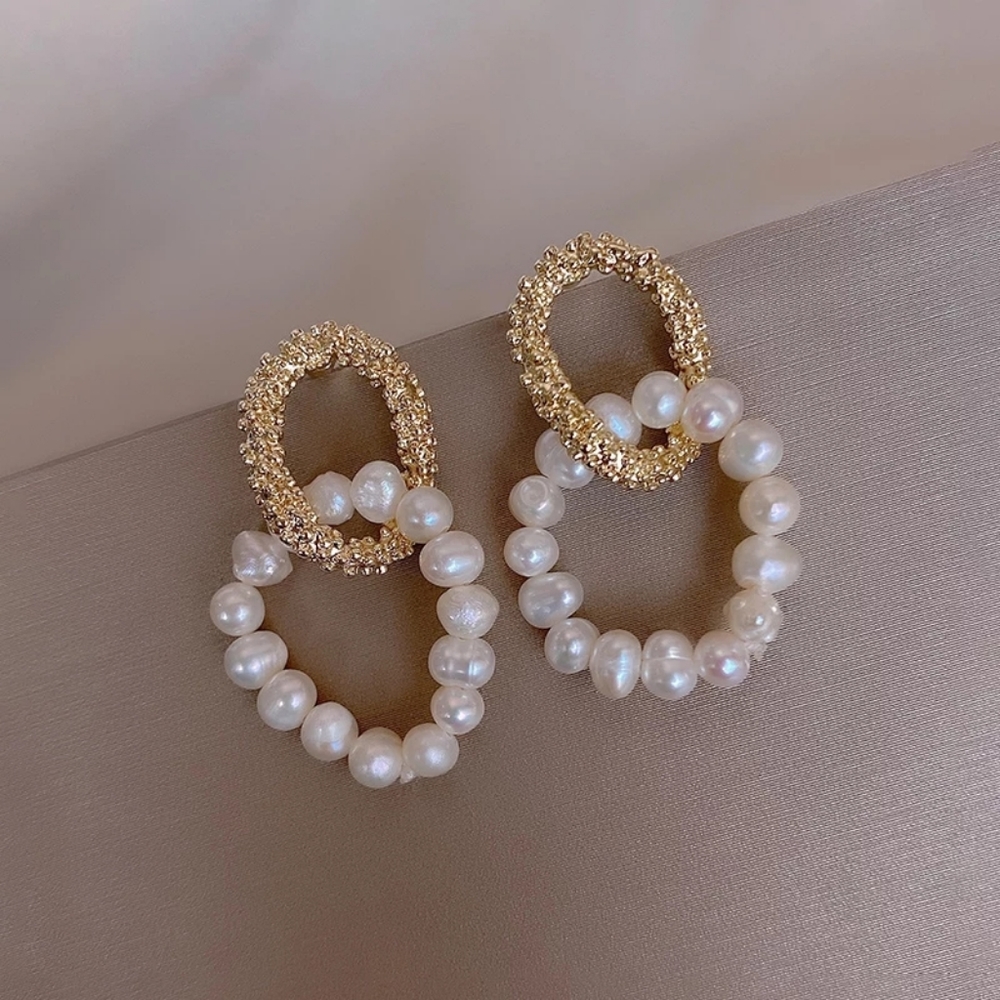 ๐โจ Double Hoop Pearl Earrings - Picture 10 of 10
